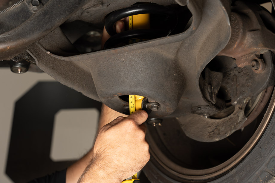 Measuring an installed coilover Measuring an installed coilover